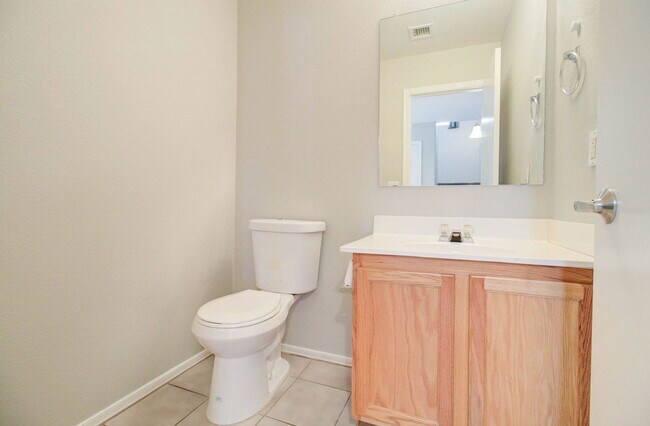 Building Photo - 5945 N 73rd Dr