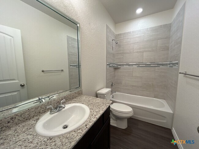 Building Photo - 5110 Rose Gdn Lp