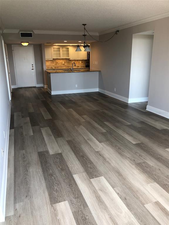 Building Photo - 6322 Palma Del Mar Blvd S