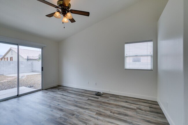 Building Photo - Single story home - NO HOA