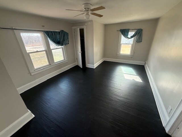 Building Photo - 991 Wooster Rd N