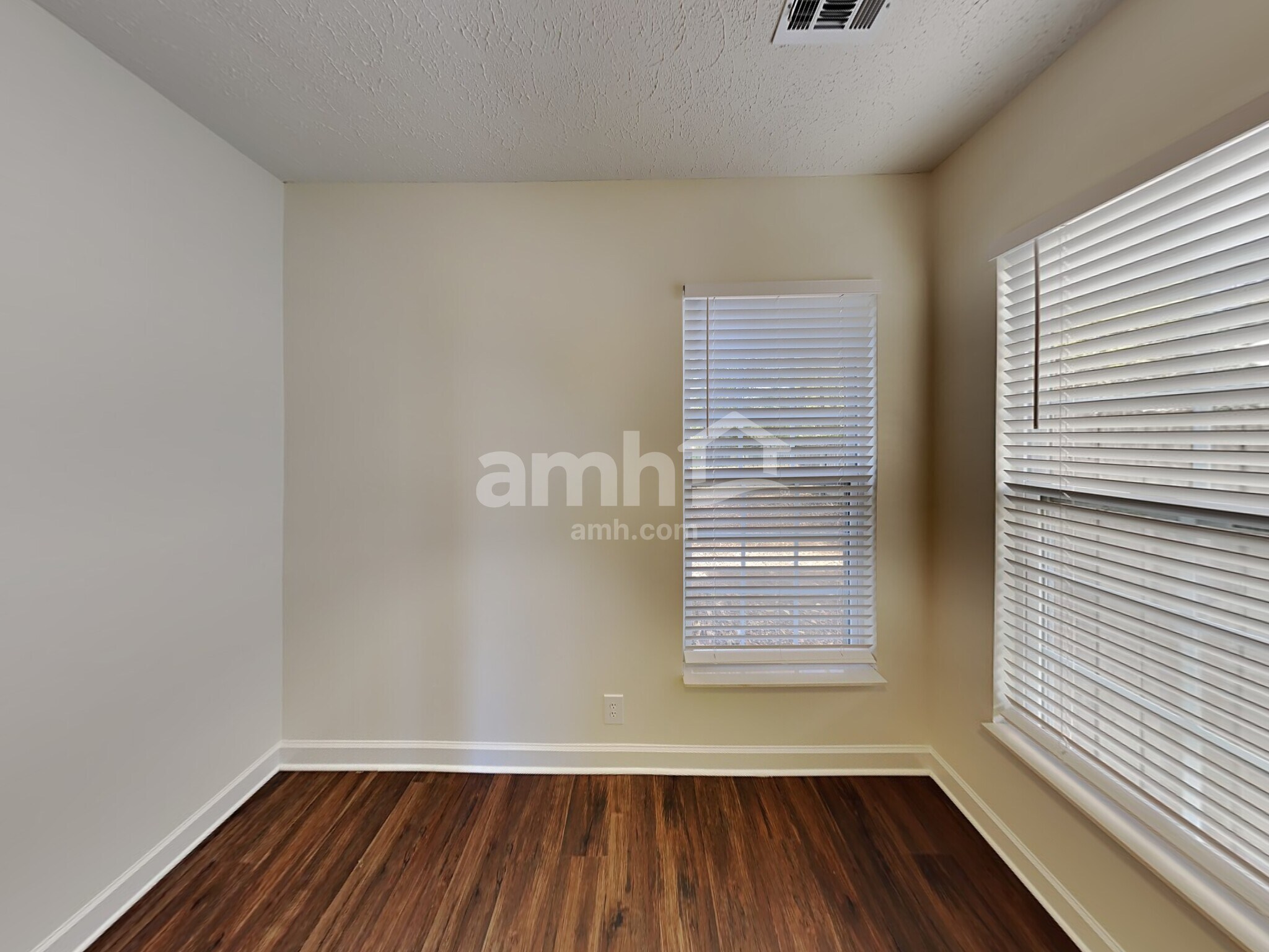 Building Photo - 2992 Brisbane Dr