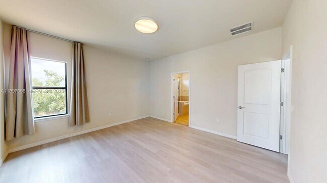 Building Photo - 4900 Blistering Way