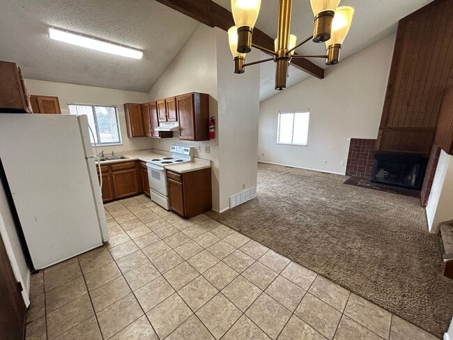 Building Photo - Beautiful 3-Bedroom Home with 2-Car Garage & HUGE Backyard!