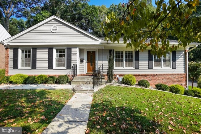 Building Photo - 12027 Devilwood Dr