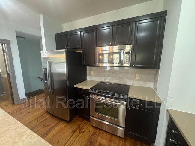 Building Photo - 1806 DeKalb Ave NE