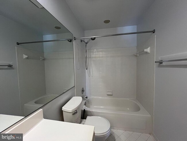 Building Photo - 201 Blaze Climber Way