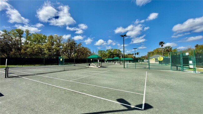 Building Photo - 10222 Devonshire Lake Dr