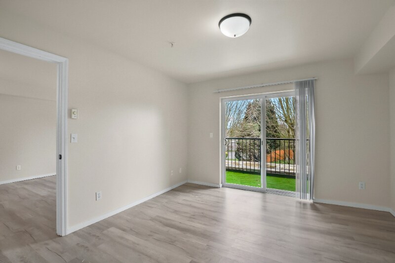 Building Photo - 12040 Bridgeport Way SW