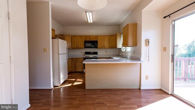 Building Photo - 45416 Baggett Terrace