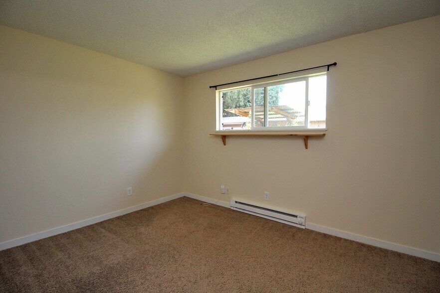 Building Photo - 706-706 N Watts St