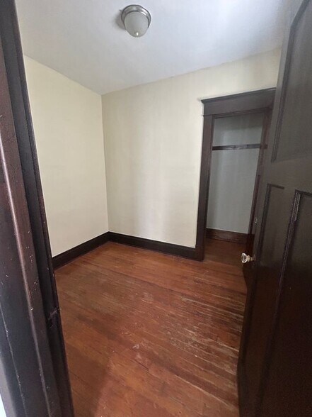 Building Photo - 41 Page St