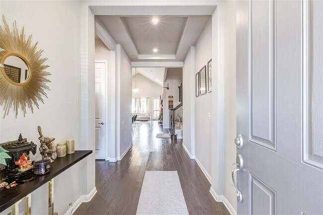 Building Photo - 722 Kingston Pl