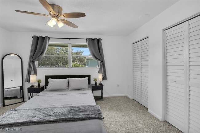 Building Photo - 3225 E Riverside Dr