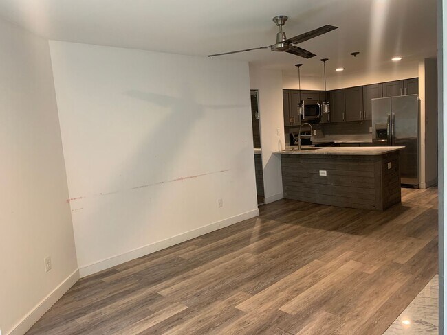 Building Photo - 2-Bedroom, 2-Bath Condo for Rent