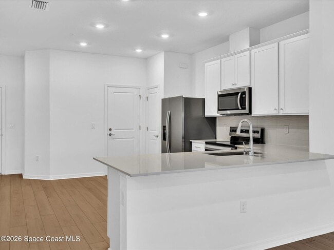 Building Photo - 4444 Jetty Ln