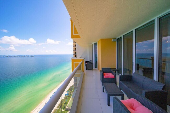 Building Photo - 17875 Collins Ave