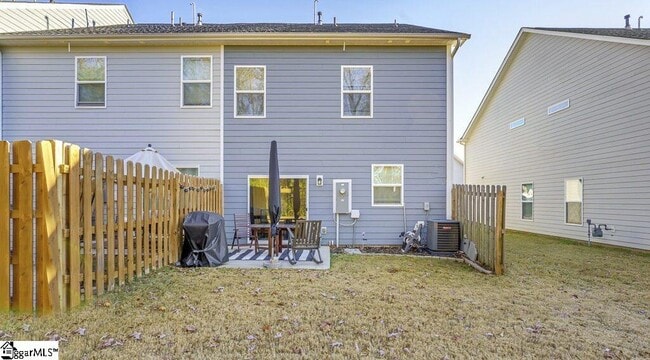 Building Photo - 329 Hartland Pl