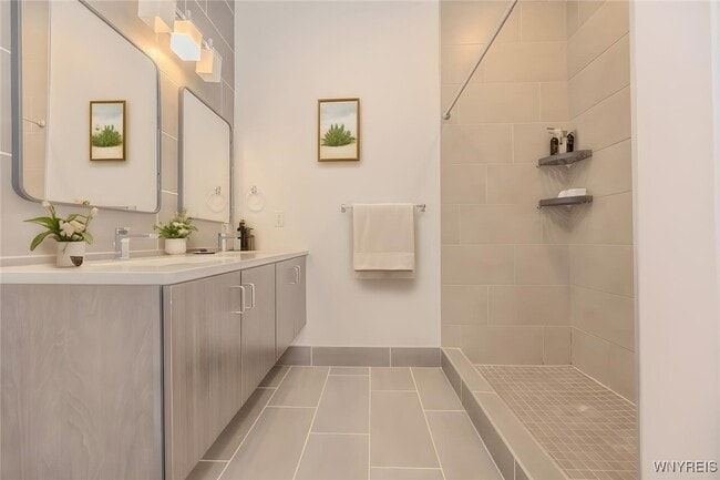 Building Photo - 1020 Elmwood Ave