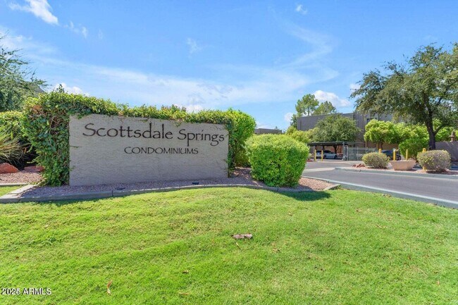 Building Photo - New Rental Listing in Scottsdale Springs C...