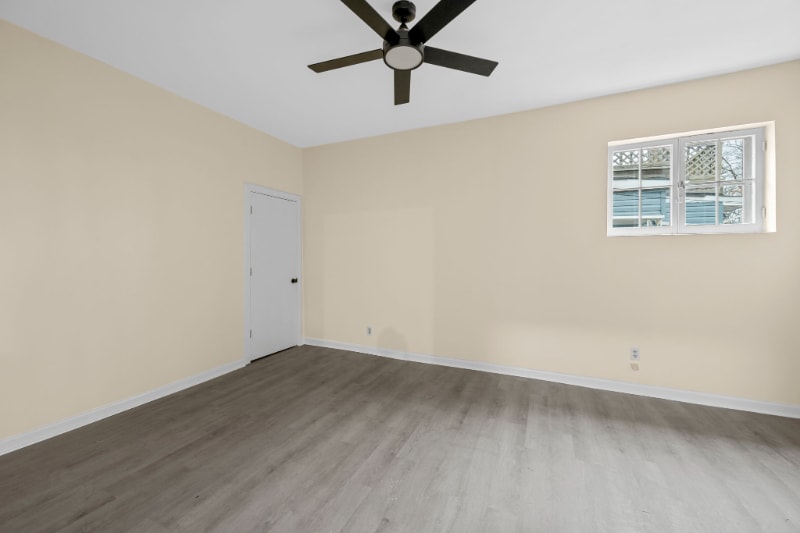 Building Photo - 4935 Hummelsheim Ave