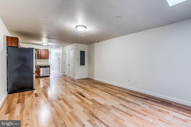 Building Photo - 4122 Haverford Ave