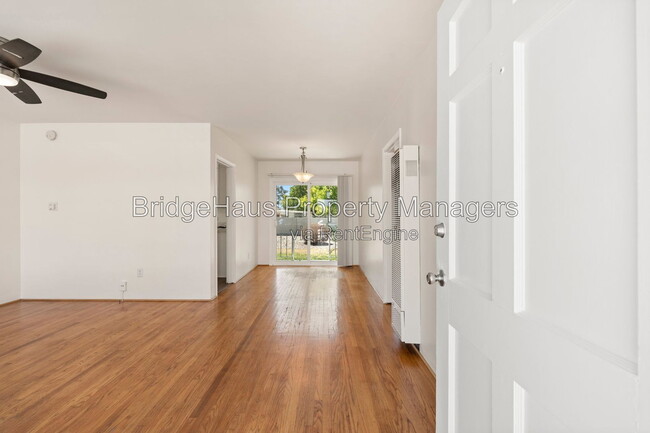 Building Photo - 5124 Benton Pl