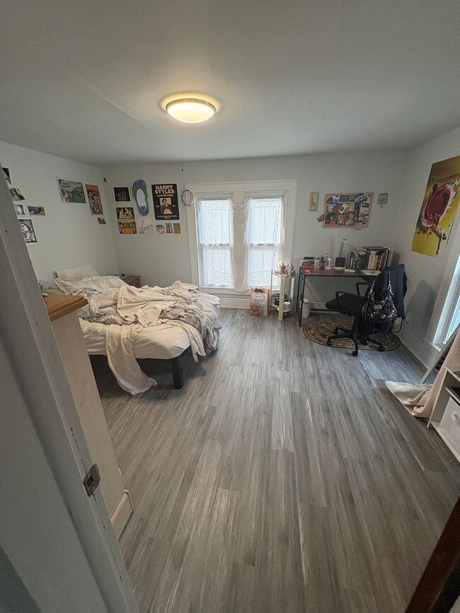 Building Photo - 15 High St