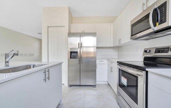 Building Photo - 23382 SW 133rd Ct