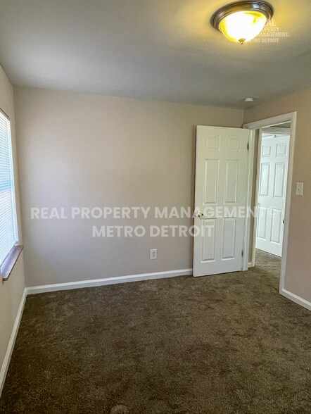 Building Photo - 18935 Indiana St