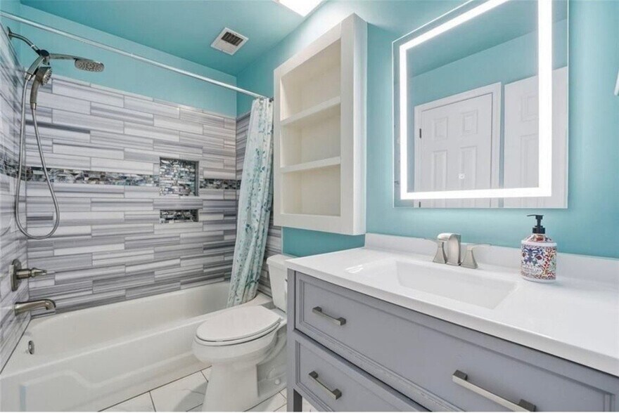 Building Photo - 2158 Chartley Pl