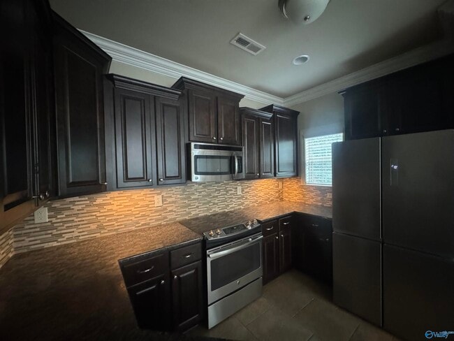 Building Photo - 101 Somerset Park Dr