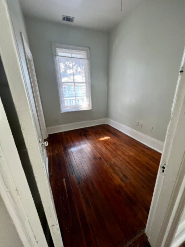 Building Photo - 316 W Duffy St