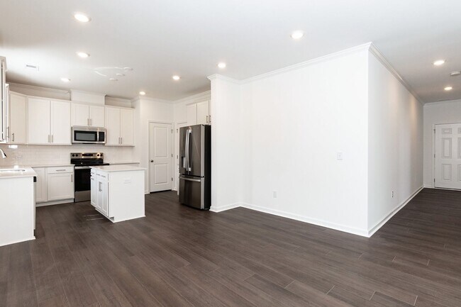 Building Photo - NEW Four Bedroom Home!