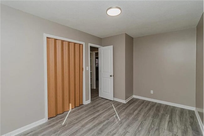 Building Photo - 919 N Piatt Ave