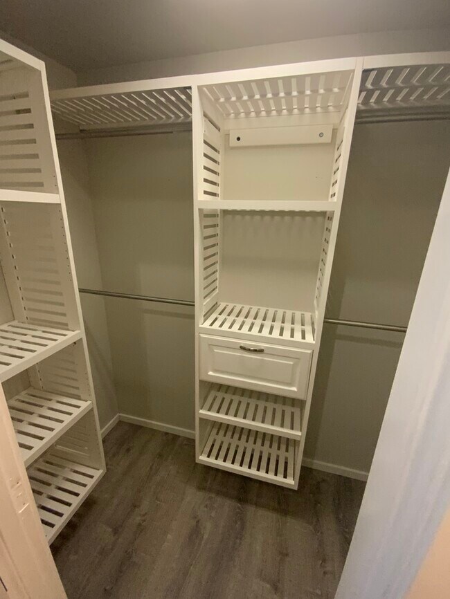 Building Photo - AVAILABLE NOW! Spanaway Home 3bdr & 2.5 bath 2 car garage & UPDATED FLOOR PLAN