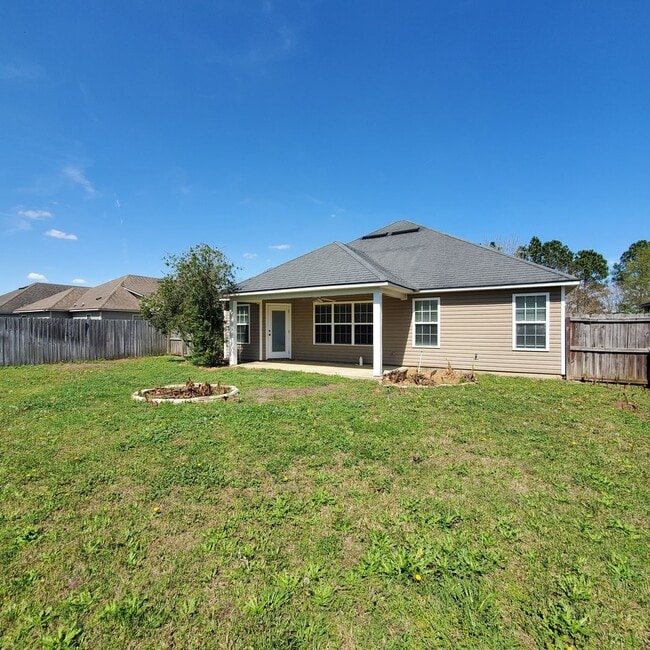Building Photo - Charming 3BR/2BA Home in Glen Laurel: Mode...