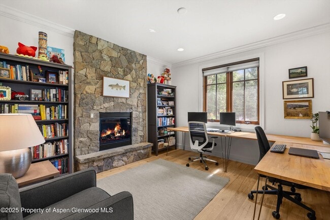 Building Photo - 41 Choke Cherry Ct