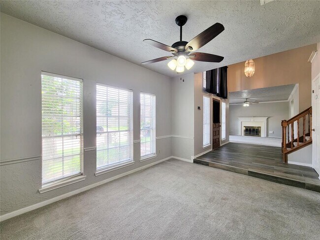 Building Photo - 8502 Canyon Pine Dr