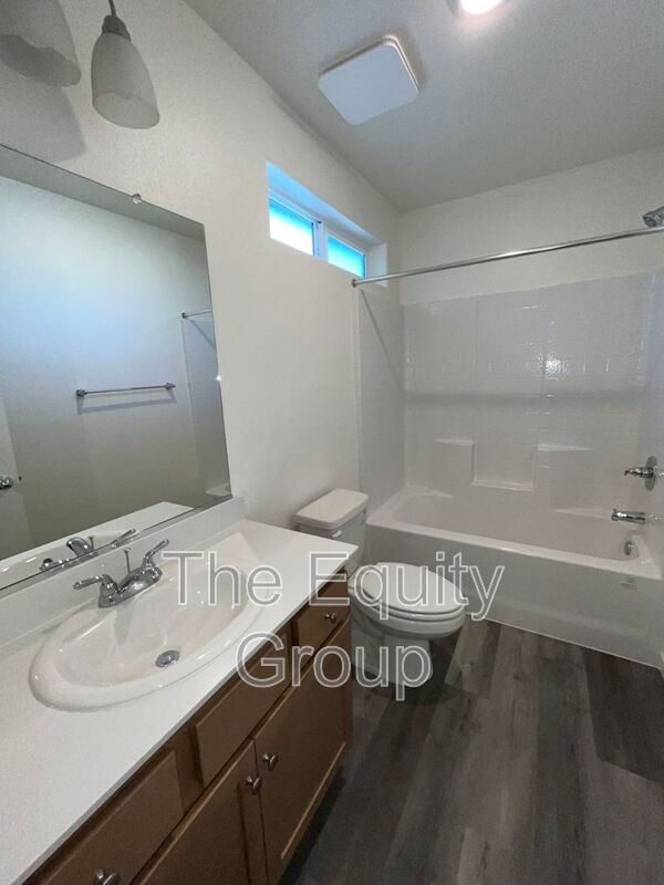 Building Photo - 7031 W Wren Ave