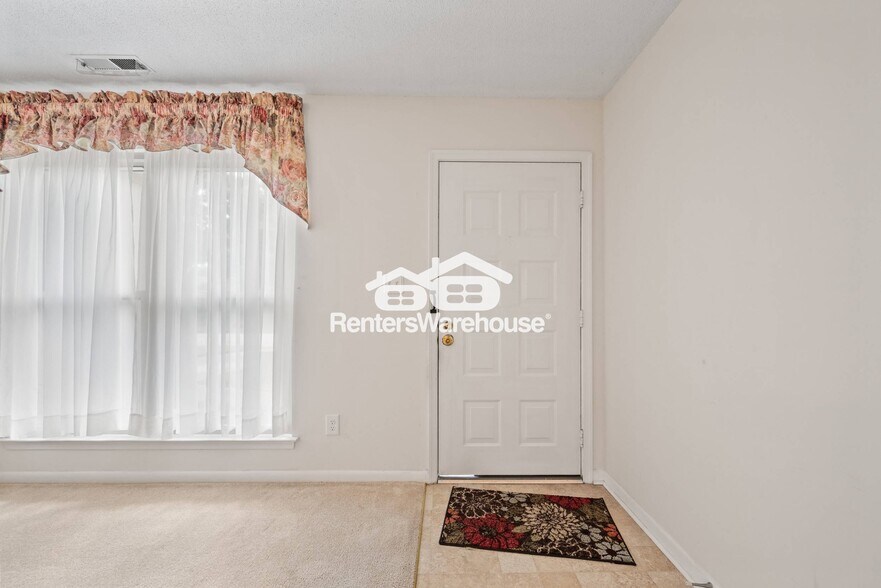 Building Photo - 5892 Connors Dr