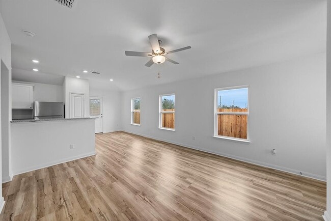 Building Photo - 18233 Stellers Sea St