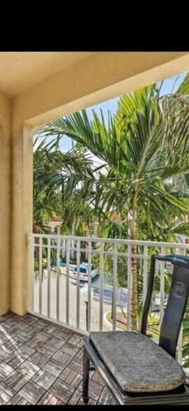 Building Photo - 11014 Legacy Dr