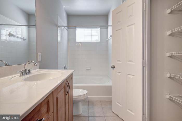 Building Photo - 12120 Garden Ridge Ln