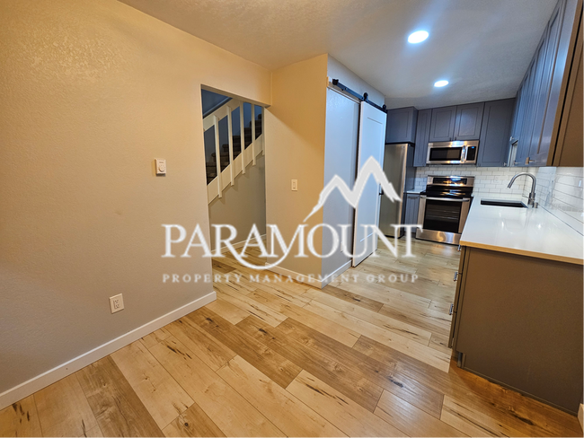 Building Photo - *Price Drop* Serene and Modern 1 Bedroom + Loft Condo in Bremerton!