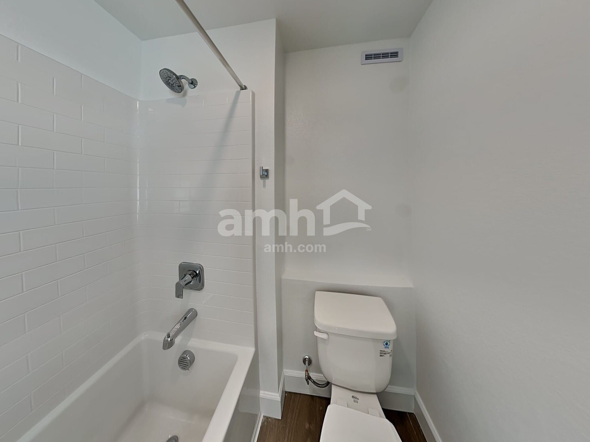 Building Photo - 6428 Marthas Vineyard Ave