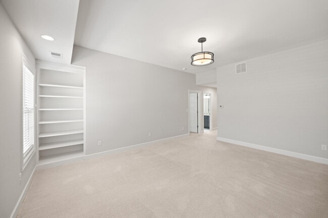 Building Photo - 916 Star of Danube Way