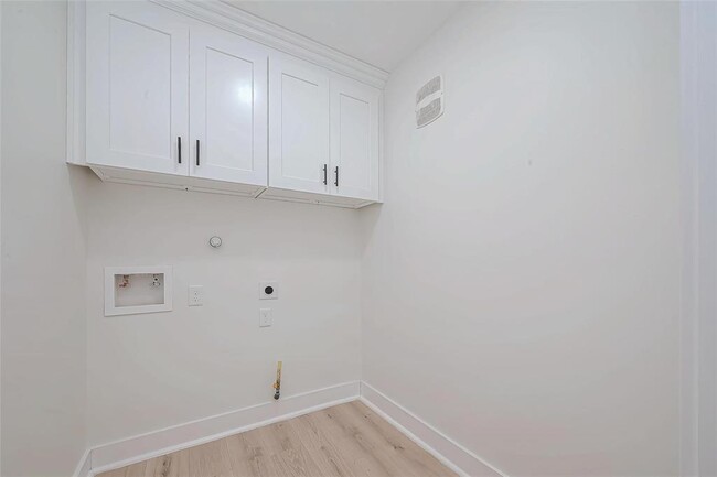 Building Photo - 1623 Fawnhope Dr