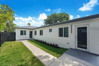 Building Photo - 1293 NW 38th St
