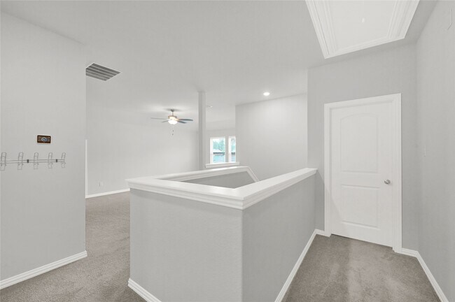 Building Photo - 175 Gray Pne Grv